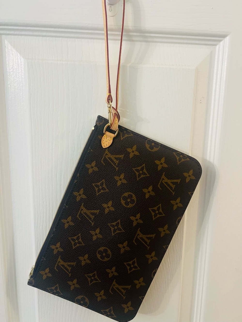 Louis Vuitton classic monogram clutch from Neverfill GM